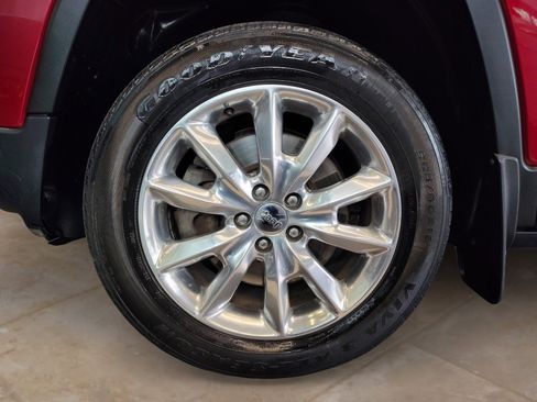 Used 2014 Jeep Cherokee Limited image 28