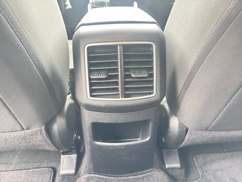 Used 2025 Kia Sportage LX FWD image 22