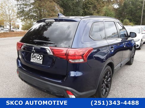 Used 2018 Mitsubishi Outlander LE image 5