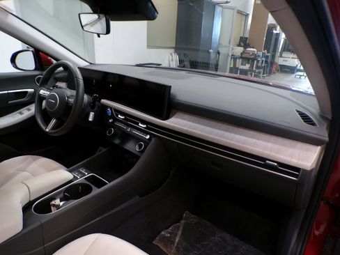 Used 2025 Hyundai Sonata SEL image 15