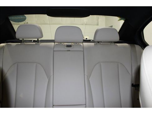 Used 2019 BMW 330i Sedan w/ Convenience Package image 26