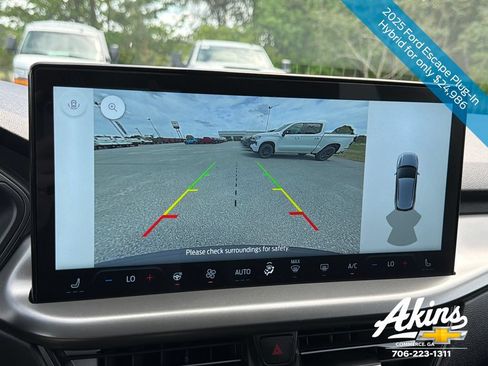 Used 2025 Ford Escape SE FWD image 25