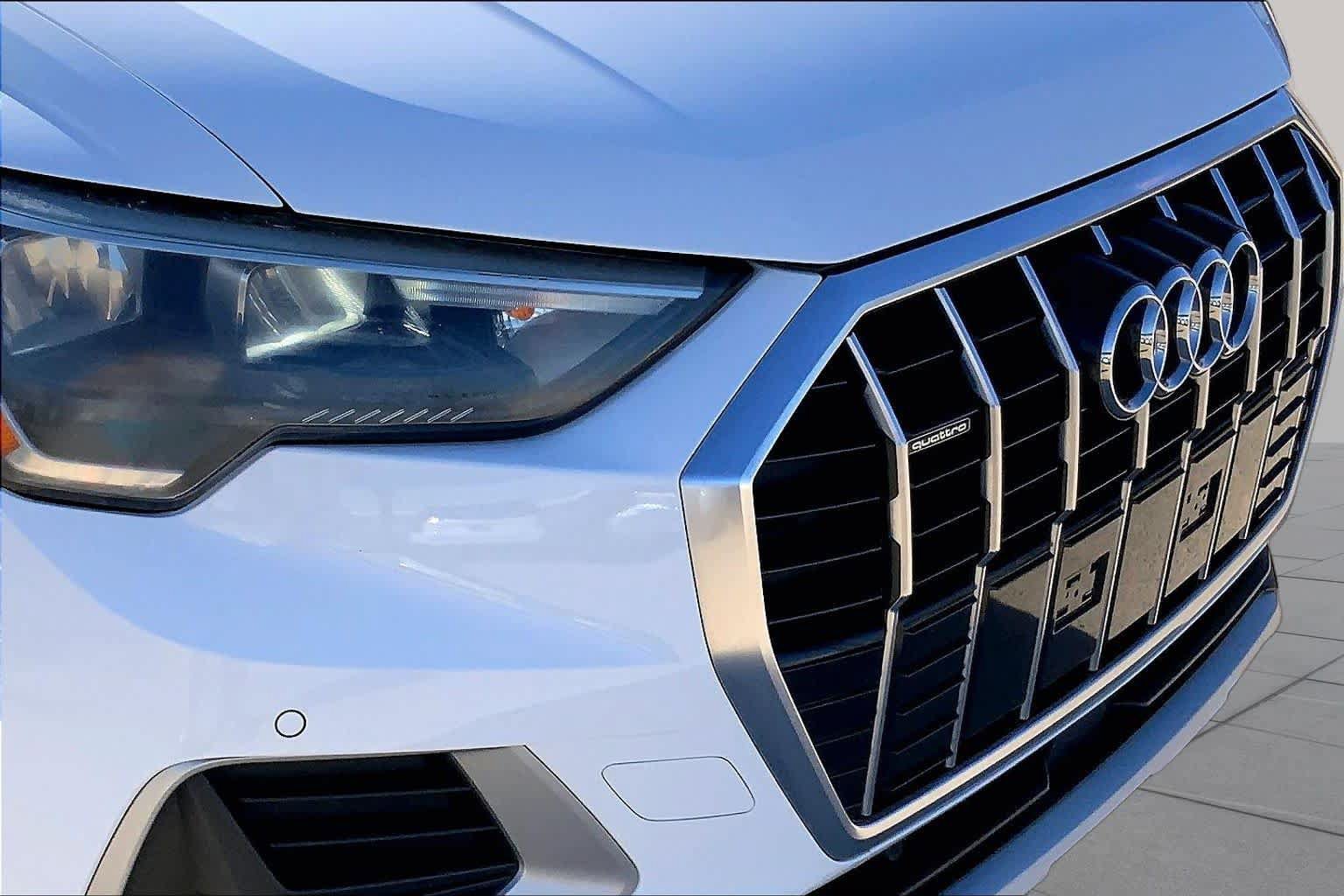 Used 2019 Audi Q3 2.0T Premium w/ Convenience Package AWD/4WD image 29