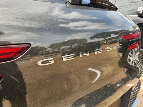Used 2025 Genesis GV70 2.5T AWD/4WD image 8