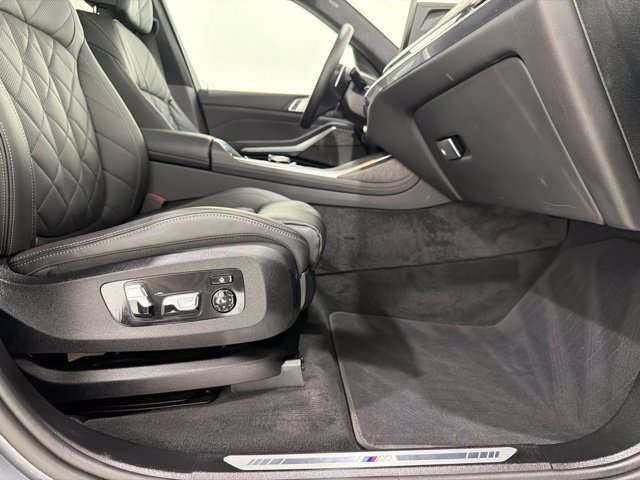 Certified 2024 BMW X7 xDrive40i w/ M Sport Package AWD/4WD image 22