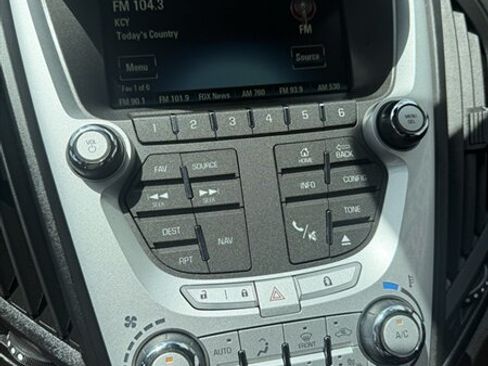 Used 2014 Chevrolet Equinox LTZ FWD image 16
