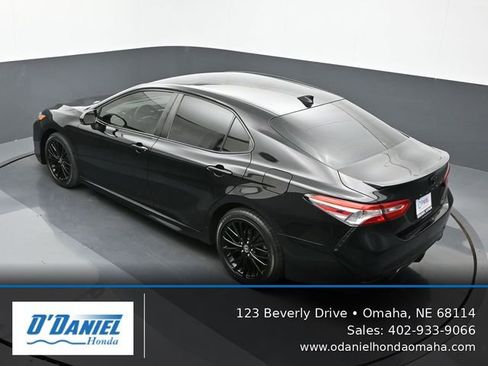 Used 2020 Toyota Camry SE FWD image 15