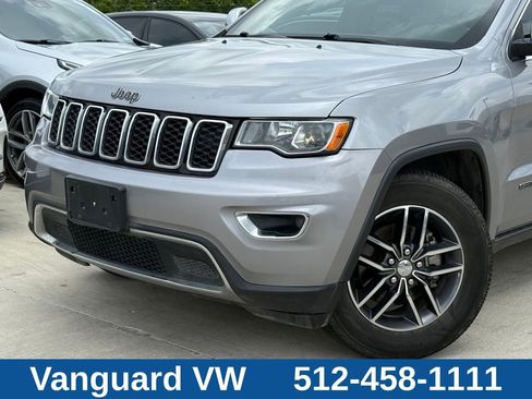 Used 2017 Jeep Grand Cherokee Limited RWD image 2