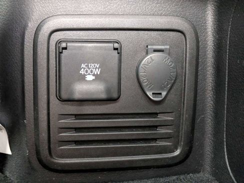 Used 2023 Toyota 4Runner SR5 Premium w/ Moonroof Package RWD image 14