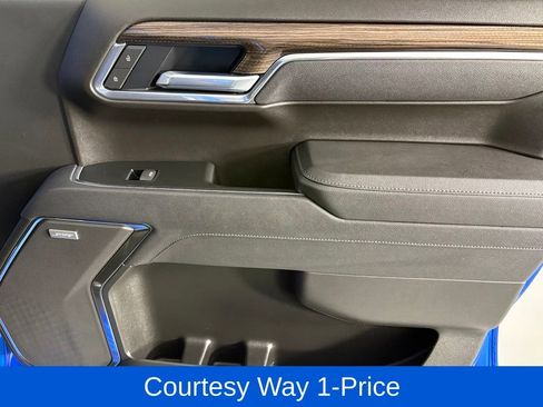 Used 2026 Chevrolet Silverado 1500 LT Trail Boss w/ Convenience Package II AWD/4WD image 13