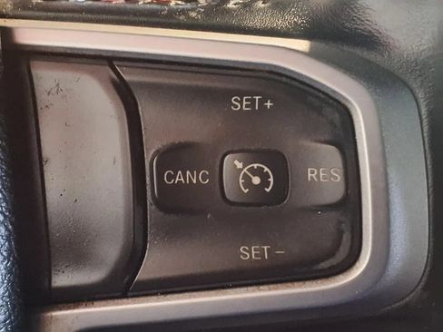 Used 2019 RAM 1500 Big Horn AWD/4WD image 26