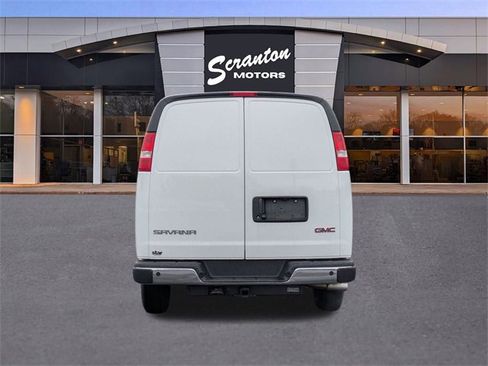 New 2025 GMC Savana 3500 w/ Driver Convenience Package image 4