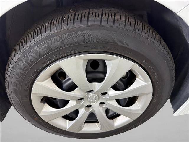 Used 2025 Toyota Corolla LE w/ Convenience Package FWD image 12