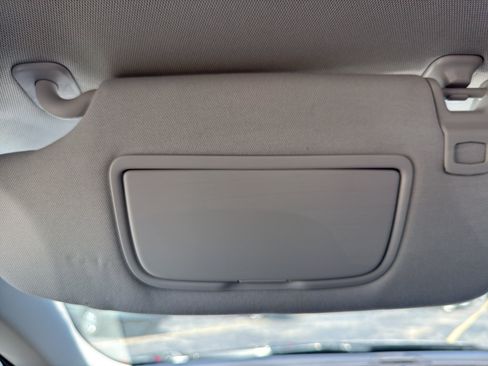 Used 2015 Ford Fusion SE w/ Equipment Group 201A FWD image 24