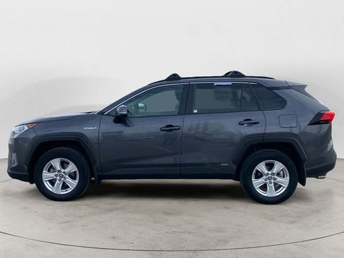 Used 2021 Toyota RAV4 XLE w/ Convenience Package AWD/4WD image 2
