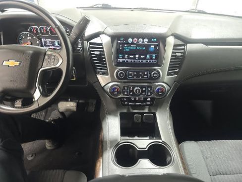 Used 2020 Chevrolet Tahoe LS w/ Enhanced Driver Alert Package AWD/4WD image 3