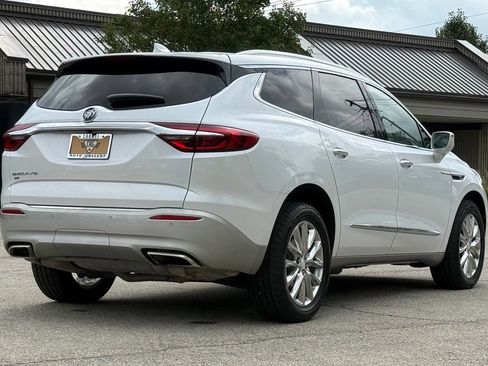 Used 2020 Buick Enclave Premium w/ Sun and Sites Package AWD/4WD image 5