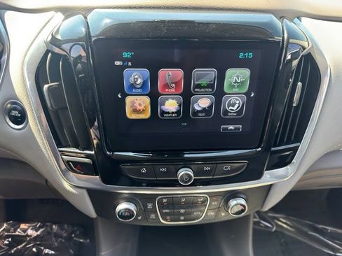 Used 2019 Chevrolet Traverse LT w/ LT Premium Package AWD/4WD image 17