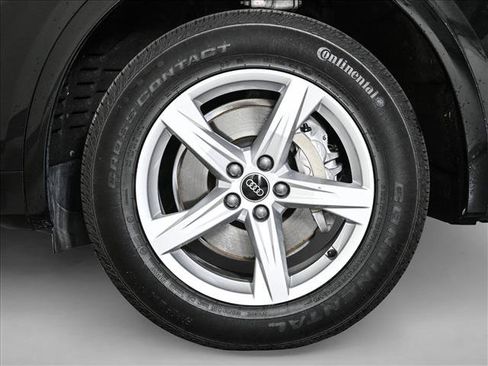 Certified 2023 Audi Q5 2.0T Premium w/ Convenience Package AWD/4WD image 25