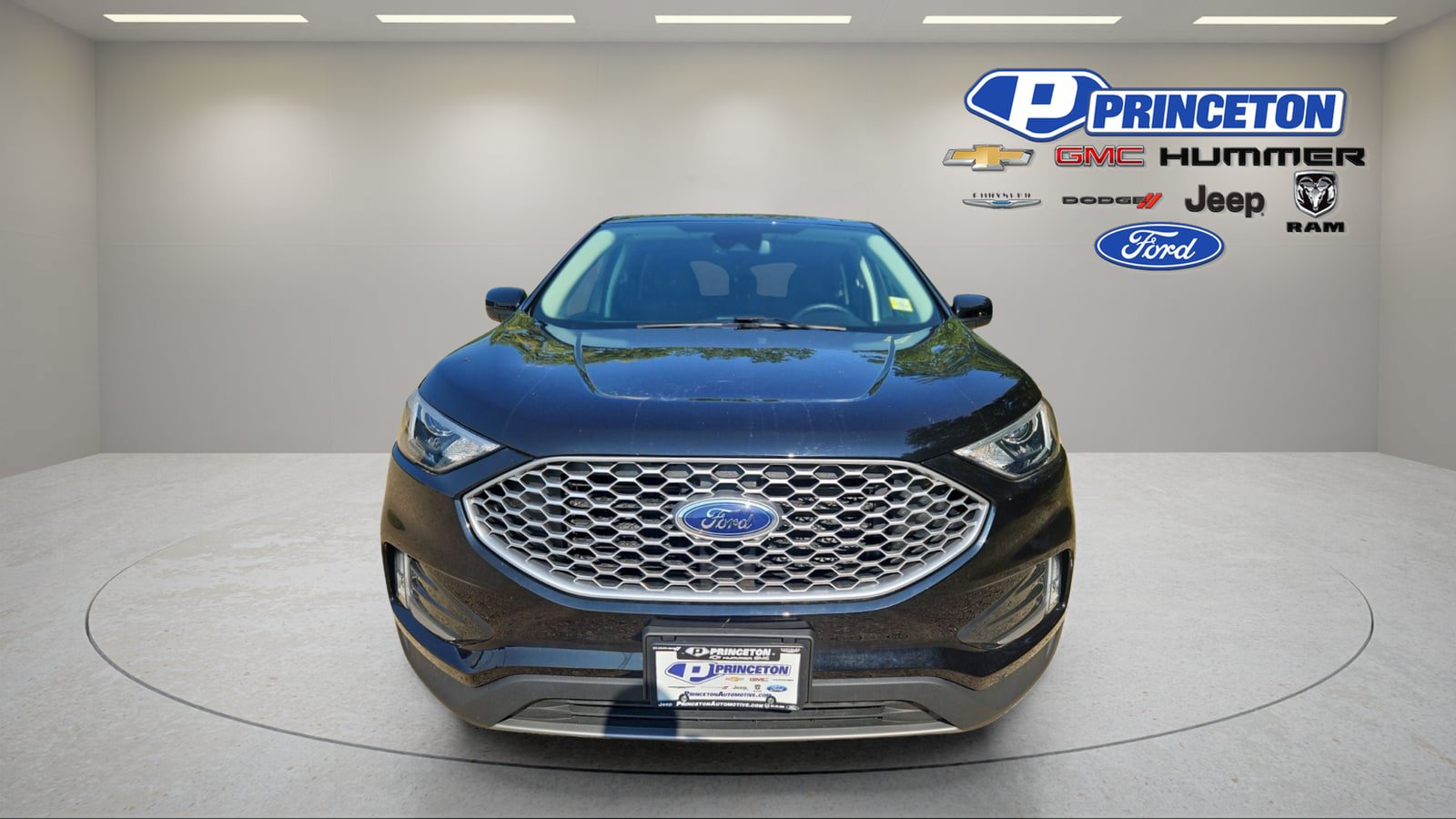 Used 2024 Ford Edge SEL w/ Convenience Package AWD/4WD image 2