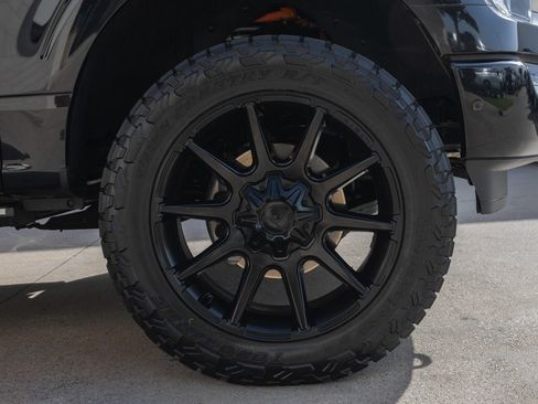 Used 2022 Ford F150 Limited AWD/4WD image 7