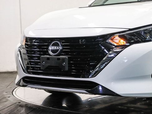 Used 2025 Nissan Sentra SV FWD image 8