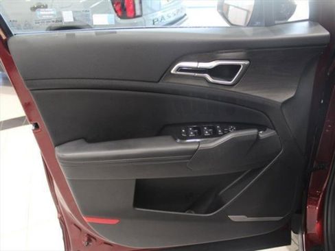 Used 2023 Kia Sportage X-Line w/ X-Line Premium Package image 14