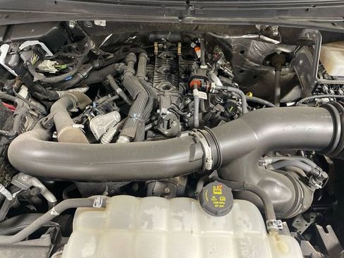 Used 2024 Ford Expedition Limited AWD/4WD image 27