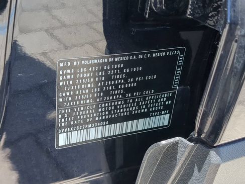 Certified 2023 Volkswagen Taos SE FWD image 35