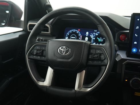 Used 2025 Toyota 4Runner TRD Off-Road Premium AWD/4WD image 18