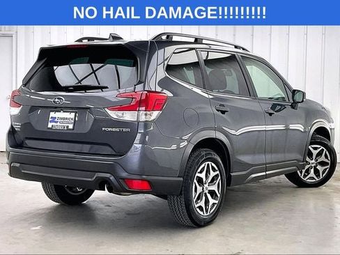 Used 2022 Subaru Forester Premium AWD/4WD image 12