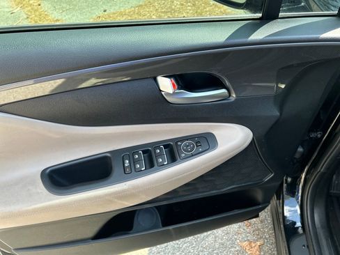 Used 2023 Hyundai Santa Fe SEL image 14