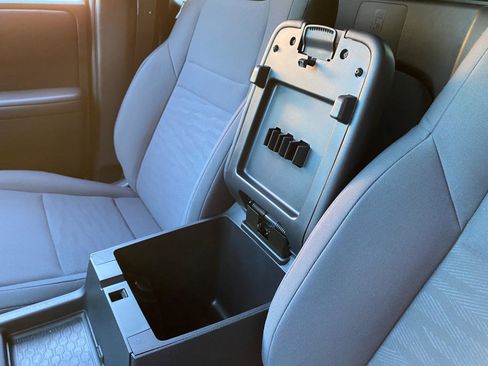 Used 2022 Nissan Frontier S w/ Technology Package image 47