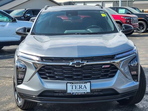 New 2026 Chevrolet Trax RS w/ Sunroof Package image 4