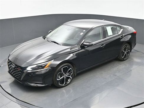 Certified 2024 Nissan Altima 2.5 SR image 29