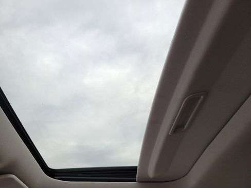 Used 2022 Ford Maverick Lariat w/ Lariat Luxury Package image 21