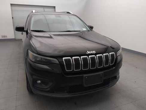 Used 2019 Jeep Cherokee Latitude Plus w/ Comfort/Convenience Group image 14