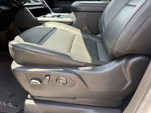 Used 2025 GMC Sierra 2500 Denali AWD/4WD image 25