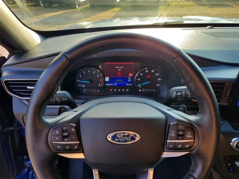 Used 2020 Ford Explorer Limited w/ Class III Trailer Tow Package image 20