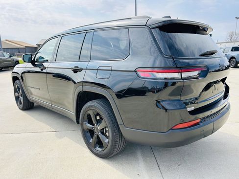 Used 2023 Jeep Grand Cherokee L Limited w/ Luxury Tech Group II image 43