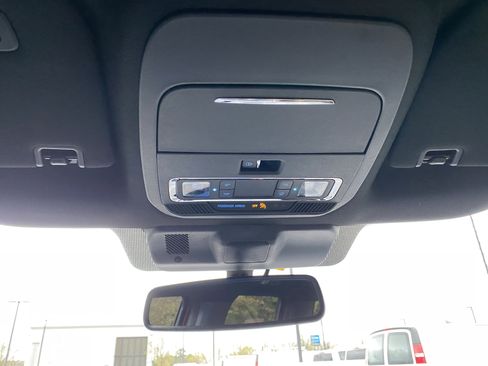 Used 2023 Ford F150 Lariat w/ Trailer Tow Package image 33