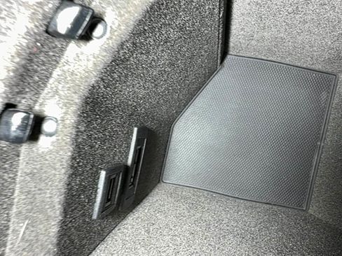 Used 2015 Mercedes-Benz GL 450 4MATIC image 47