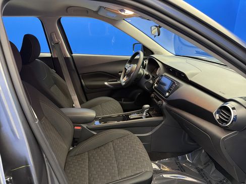 Used 2022 Nissan Kicks SV FWD image 23