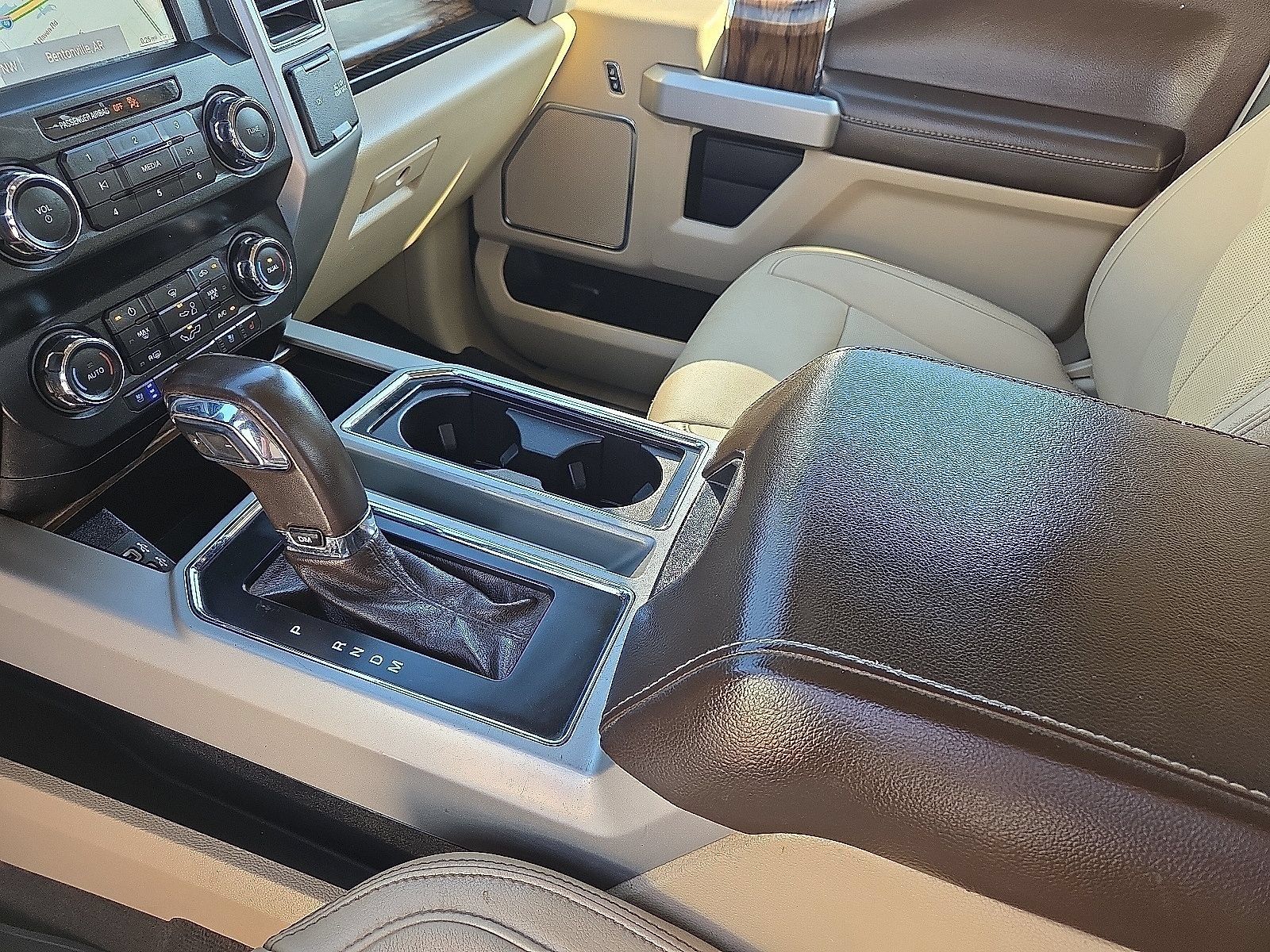 Used 2020 Ford F150 Lariat AWD/4WD image 10