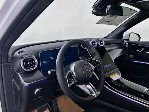 Certified 2026 Mercedes-Benz GLC 300 4MATIC image 10