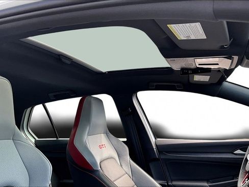 New 2026 Volkswagen GTI SE image 28