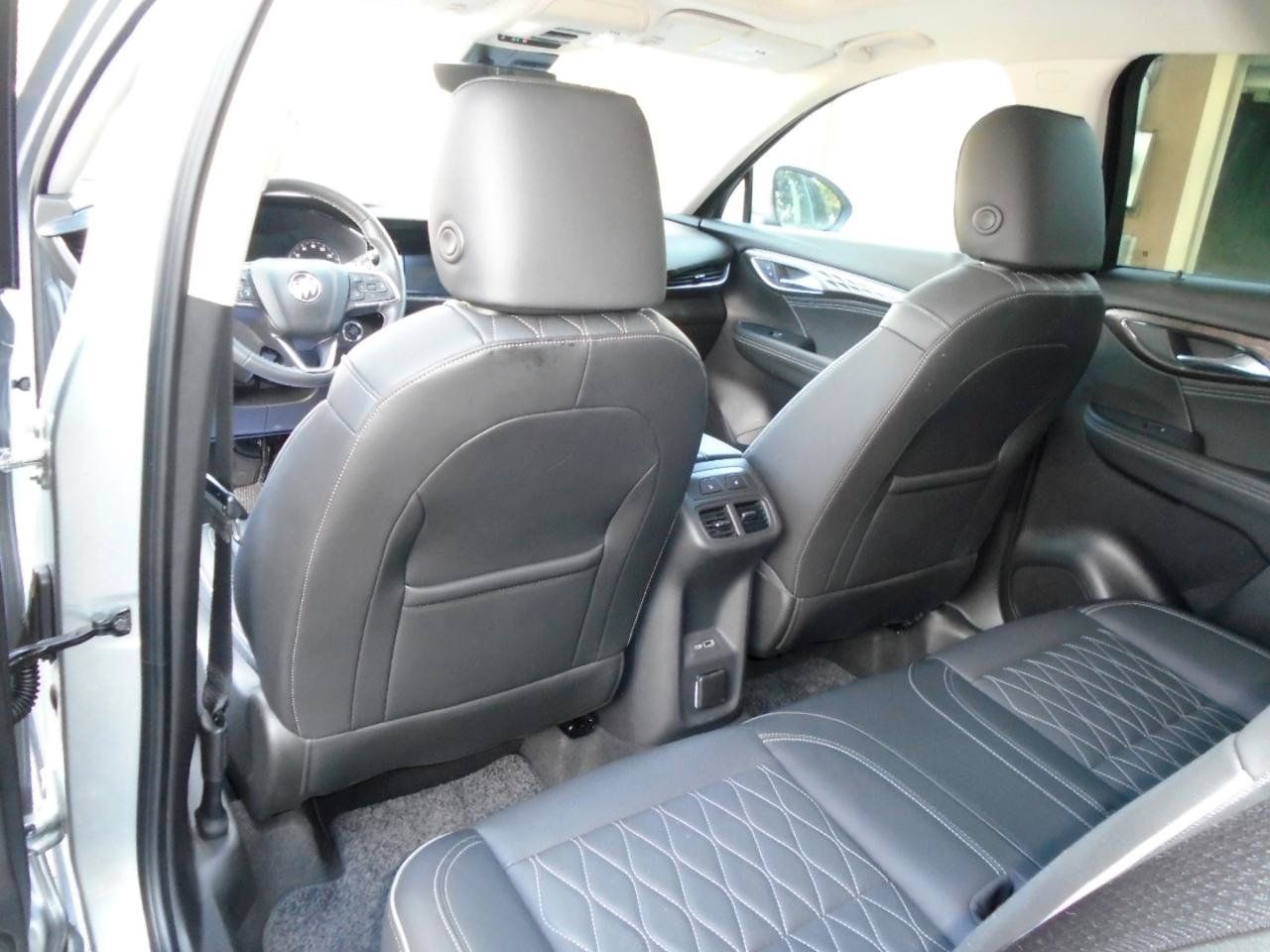 Used 2023 Buick Envision Avenir AWD/4WD image 13