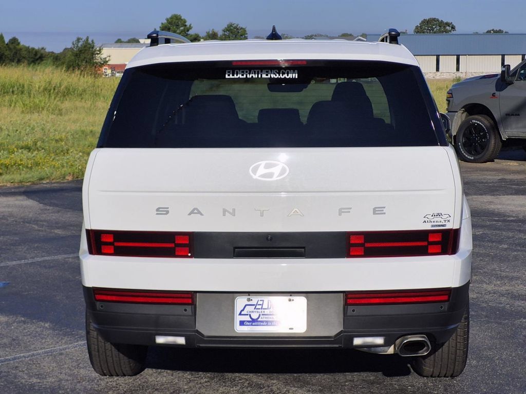 Used 2026 Hyundai Santa Fe SEL AWD/4WD image 5