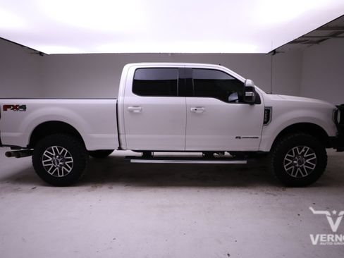 Used 2019 Ford F250 Lariat w/ Lariat Ultimate Package image 6