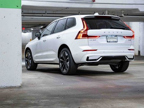 New 2026 Volvo XC60 B5 Plus w/ Climate Package AWD/4WD image 5